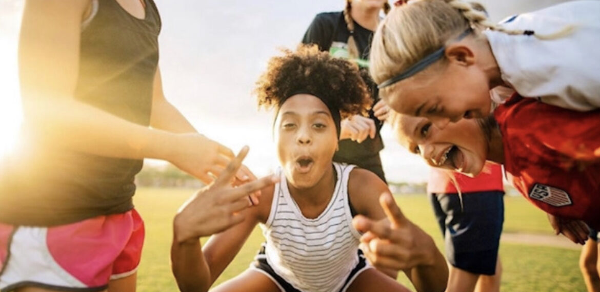 6 Ways to Build and Boost & Boost Your Daughter’s Self-Confidence